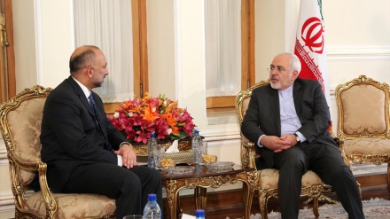 Zarif: Desenvolvimento do Afeganistão é a principal prioridade do Irã
