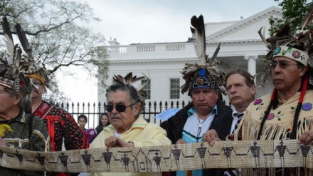 アメリカ政府による同国先住民の人権侵害
