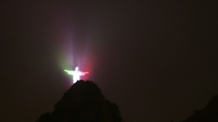 Rio2016: Cristo Rei iluminado com cores de Portugal na visita do Presidente da República