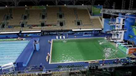 Rio 2016: O estranho caso da piscina verde para o qual não há explicação