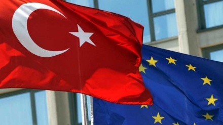 Tusk: Türkiye ile yeni müzakereye açığız