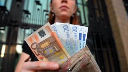 Guerre valutaria: Nazarbayev propone l'introduzione una valuta globale