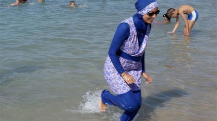 French minister says banning burkinis unconstitutional 