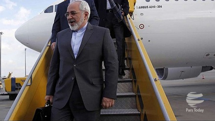 Zarif, Türkiye Ziyaretine Son Verdi