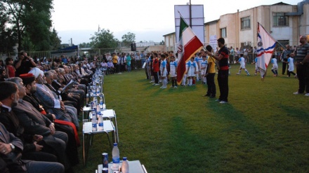 イランのウルミエで、国際文化・スポーツ世界のアッシリア人フェステイバルの開幕
