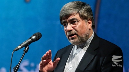 Iran, min. Cultura: nostro cinema contro l'invasione culturale di Hollywood