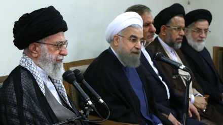 イラン大統領、「経済的安定が政府の最大の業績」