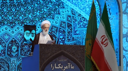 テヘラン金曜礼拝、「革命防衛隊のテロリストへの回答は、しかるべき正しいものだった」