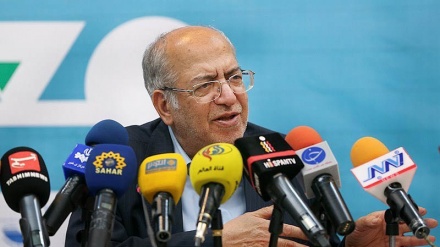 イラン商鉱工業大臣、イランの経済・貿易状況を説明