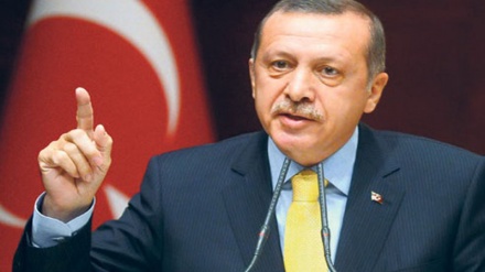 Turchia: Erdogan definisce ipocrita la politica degli USA in Siria