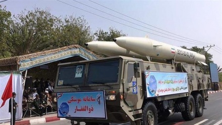 Iran: Esercitazioni congiunte dell'Esercito e le forze IRGc mostrano la forza missilistica del Paese