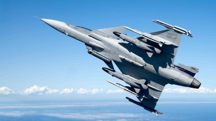 Ja pse avionët amerikanë maskohen sikur të jenë avionë rusë