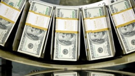 Iran: Dollaro in caduta libera, ora vale solo 80,000 Rial