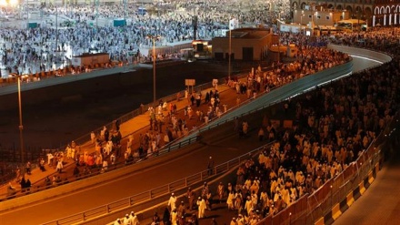 Hajj begins as Mina tragedy haunts