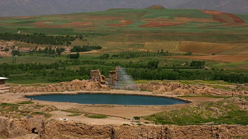 Meraviglie dell'Iran (46): regione Azerbaijan occidentale, la citta' di Takab + IMMAGINI