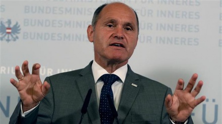 Austria postpones presidential election rerun over faulty ballot envelopes