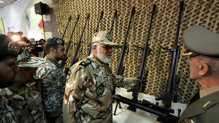 O Exercito iraniano apresentou três das suas últimas conquistas militares