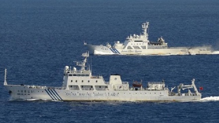 中国の艦船が南シナ海を撤退