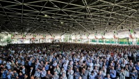 Праздничная молитва по случаю Ид аль-Адха в Тегеране