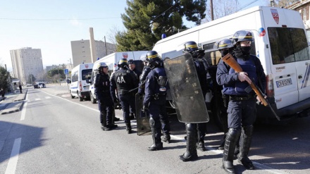 Terrorismo, Parigi blindata per feste di Natale