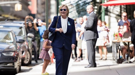 Usa: polmonite Hillary, colpito anche staff 