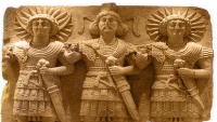 পালমিরাবাসীদের প্রাচীন তিন দেবতা (সূর্য, চাঁদ ও ন্যায়বিচারের দেবতা)