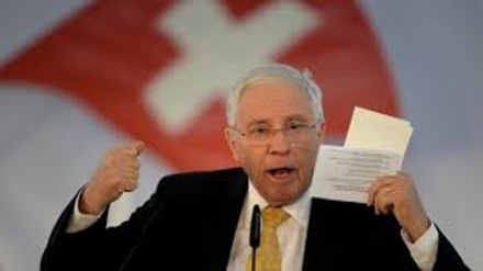 Svizzera, leader Udc vittima di tentata aggressione a Zurigo