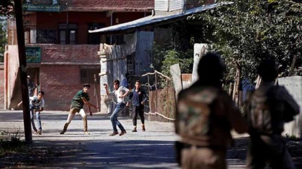 India steps up military presence in Kashmir after attack