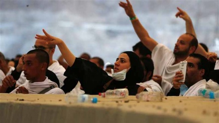 Hajj pilgrims ‘stone devil’ on last day of rituals