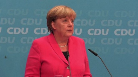 Turchia-Germania, Erdogan rilancia le accuse a Merkel: ospitate i terroristi