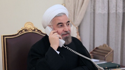 イラン大統領がカタールの首長と電話会談