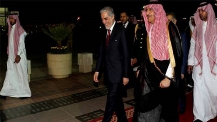 مأموریت «عبدالله» در ریاض؛ از تنظیم قطب‌نمای سیاسی تا چانه‌زنی بر سر صلح 