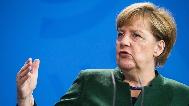 Merkel: Hiç kimse rüşvet olmaksızın  Arabistan'ı desteklemiyor 