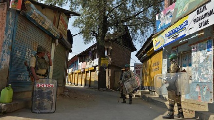 Funeral of slain teen turns violent in volatile Indian Kashmir