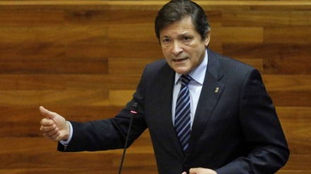 Javier Fernández presidirá la gestora tras la renuncia de Pedro Sánchez
