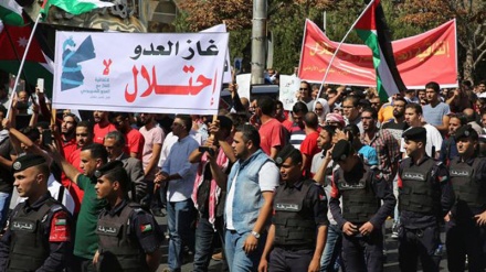 Jordanians protest against natural gas deal with the illegal Zionist entity