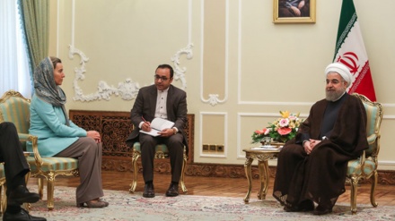 ＥＵ上級代表が、イランの政府高官と会談