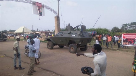 Nigerian troops surround Shia Muslims observing Tasu'a mourning ceremony