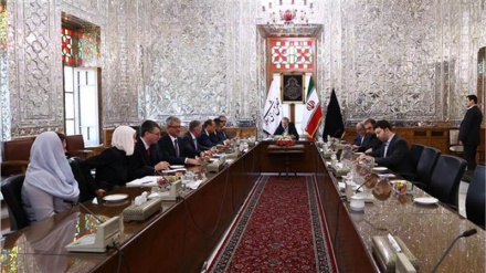 Political dialogue only solution to Mideast problems: Larijani