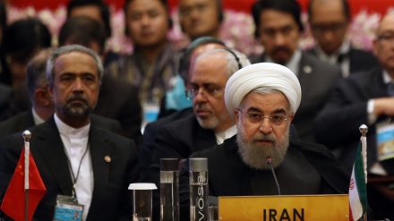 鲁哈尼在亚洲首脑会议上发表讲话的核心是在和平与安全的基础上展开经济合作