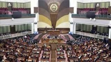 Iran: Majlis inizia la discussione sui tre ministri proposti dal Pres. Rohani