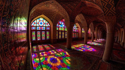 イランの歴史を振り返る（７）－イスラム時代（モスク）－フォトクリップ