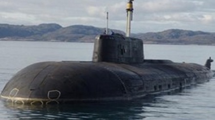 Russia, esercitazione in Artico: sottomarino atomico lancia missile da crociera