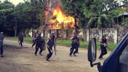 Mianmari fajëson myslimanët Rohingia për djegiet në Rakhin!