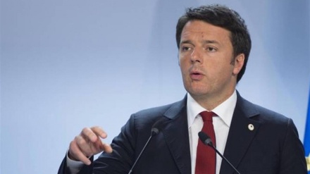 Renzi: Paesi Ue aiutati per 20 anni ora alzano i muri