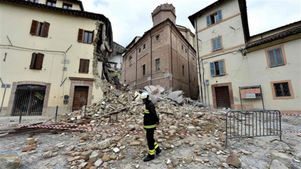 Strong earthquake hits Italy again