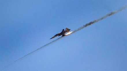 মহড়া শুরু: কল্পিত শত্রু অবস্থানে বোমা হামলা চালাবে ইরানি বিমান বাহিনী