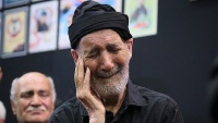 シーア派３代目イマームホサインの殉教に際しイランで服喪・追悼