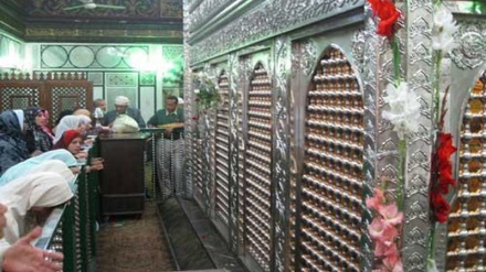  रासुल हुसैन मस्जिद बंद न करे, मिस्रः नजफ़ के इमामे जुमा