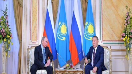 Nazarbayev ve Putin Astana müzakerelerini görüştü